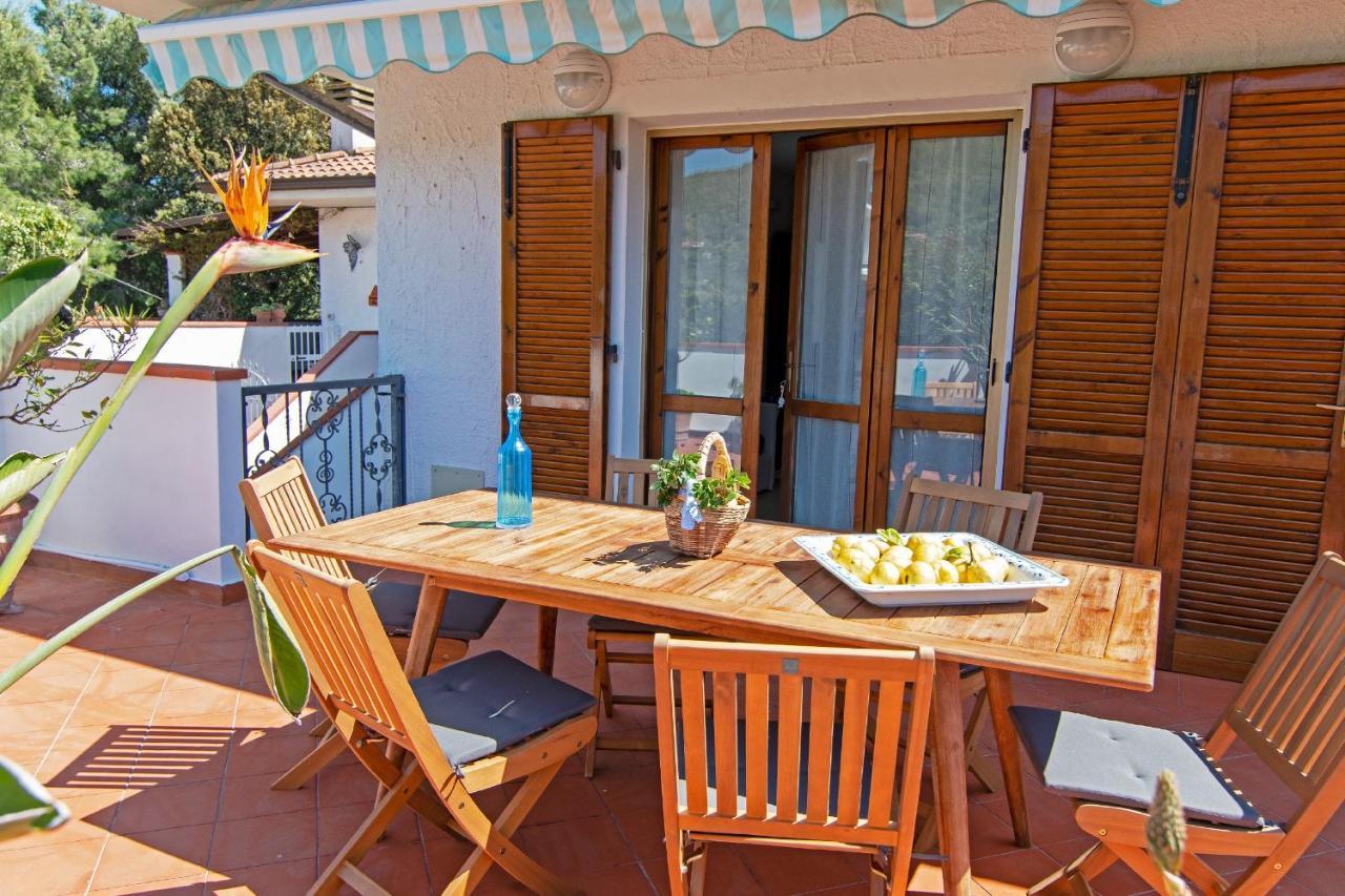 La Terrazza - Splendido Trilocale A Lacona Exterior photo